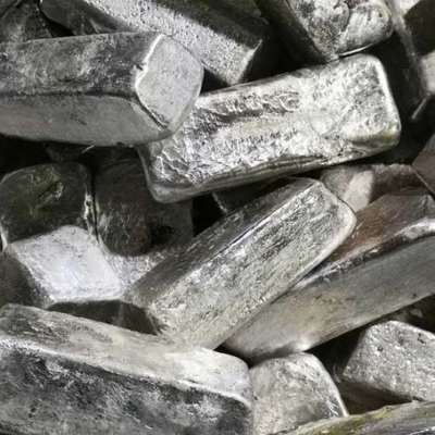 Metalowy wlewek magnezu Wysoka przewodność cieplna Jasne srebro dla ferrytu Mg-Ti